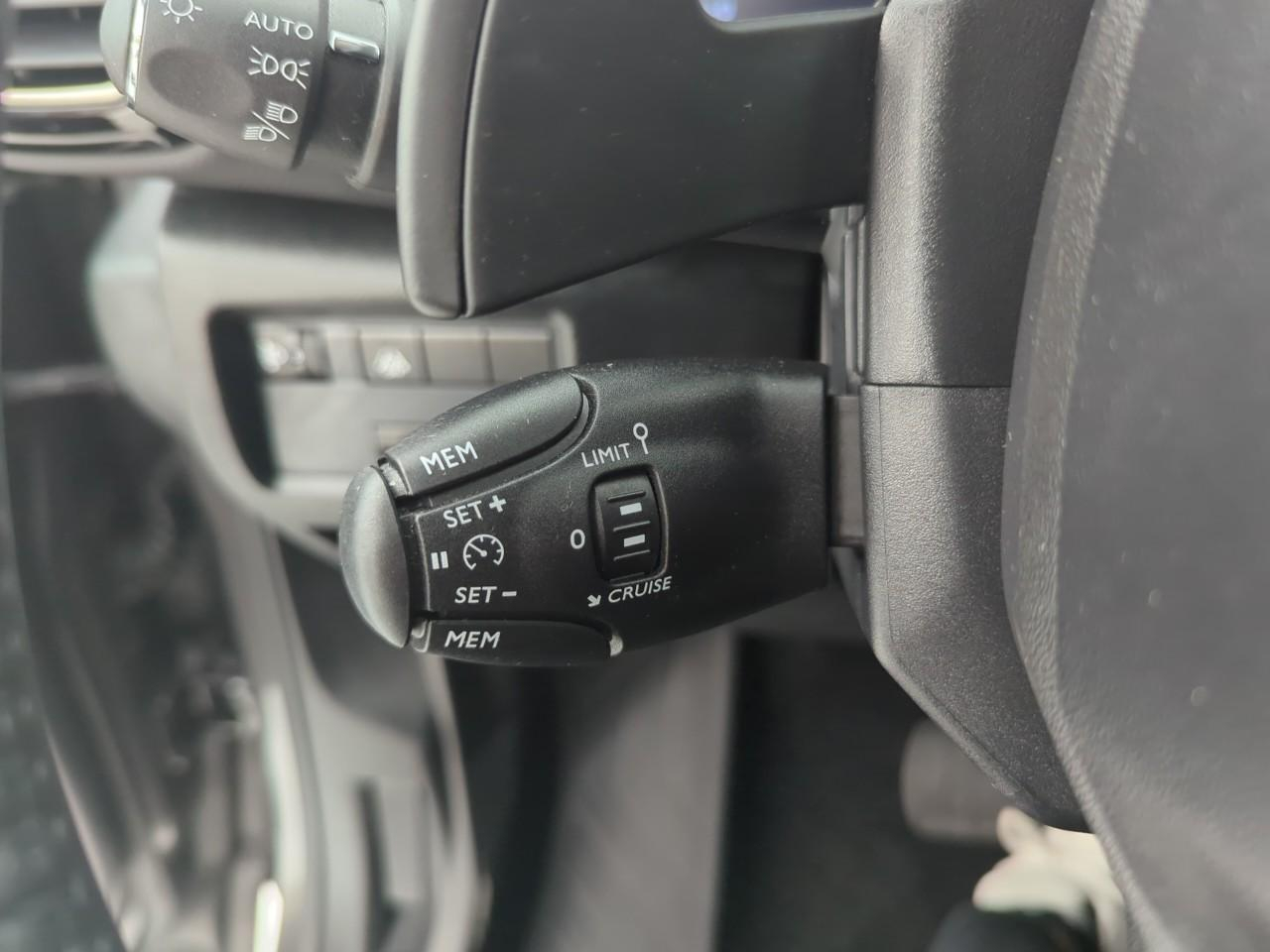Citroën C5 Aircross hybride 136 e-dcs6 plus — photo 20