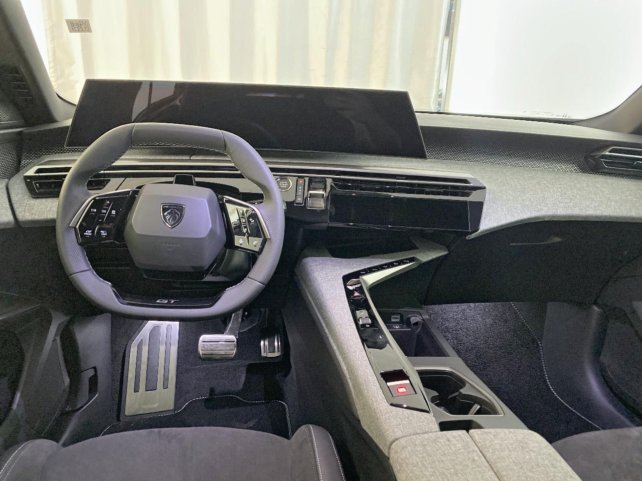 Peugeot 3008 hybrid 145 e-dcs6 gt — photo 8