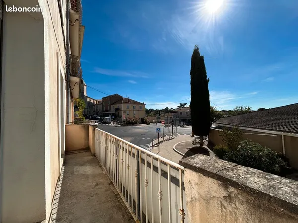 À LOUER : Appartement T2, en RDC, avec extérieur, situé à Beaumes de Venise