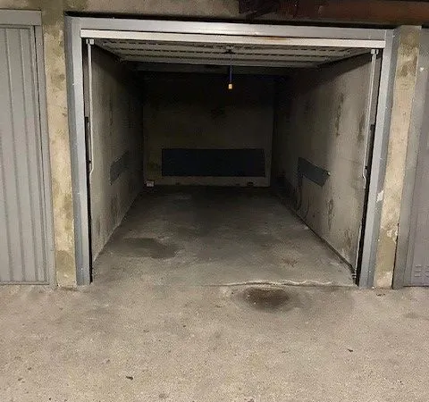 Location Garage / box fermé
