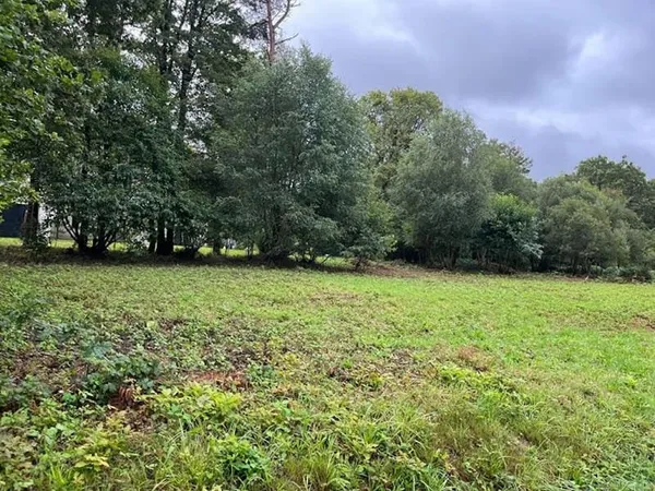 Terrain à bâtir 1155 m²