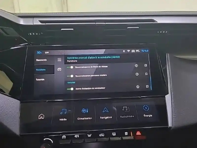 Peugeot 408 phev 225 e-eat8 — photo 26