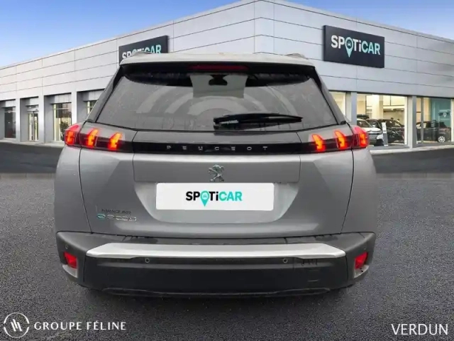 Peugeot 2008 e- 136ch style — photo 5