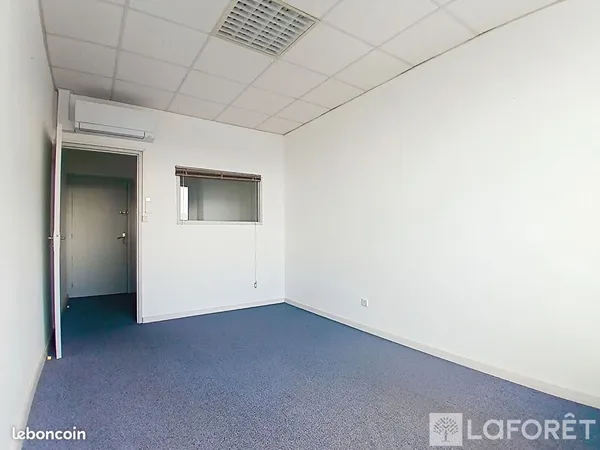 Bureaux 27 m² VILLENAVE D ORNON
