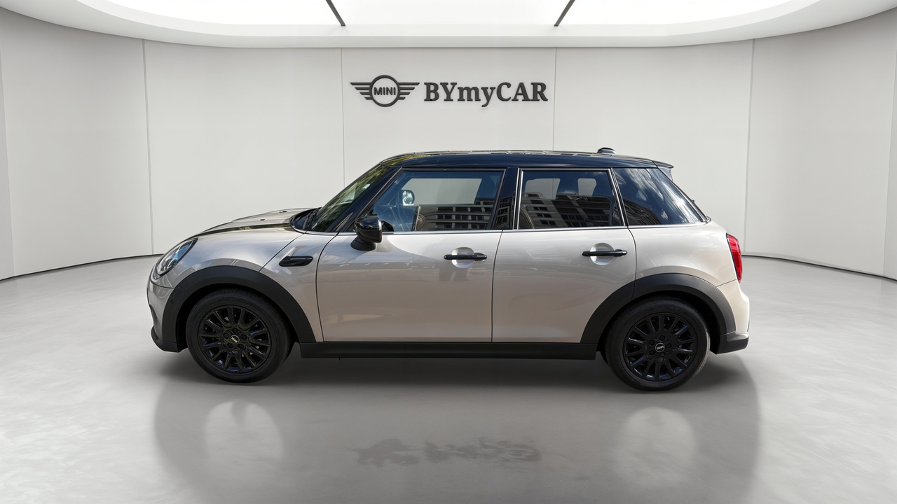 Mini Hatch 5 Portes Cooper 136 ch DKG7 — photo 2