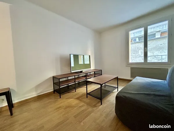 Studio 1 pièce 31 m²