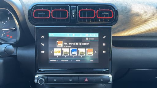 Citroen C3 Aircross 1.2 PureTech 110 EAT6 - Shine – 2018 – 111573 km – Essence – Boîte Automatique — photo 32