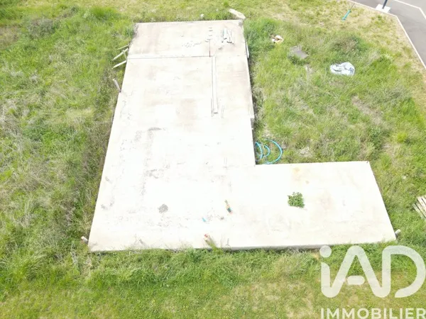 Terrain 476 m²