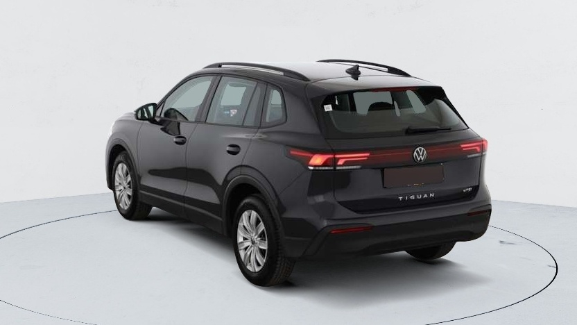 Volkswagen Tiguan — photo 5