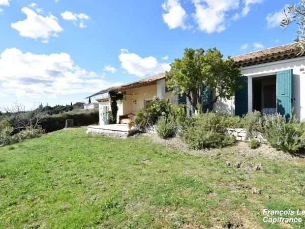 Maison à vendre 7 pièces MANOSQUE (04) - Quartier La Rochette - 169 m² habitable - 4 chambres - Pisc