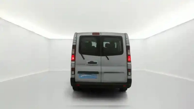 Renault Trafic l2 dci 150 energy s&amp;s — photo 13