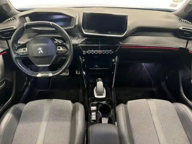 Peugeot 2008 e- 136ch gt — photo 23