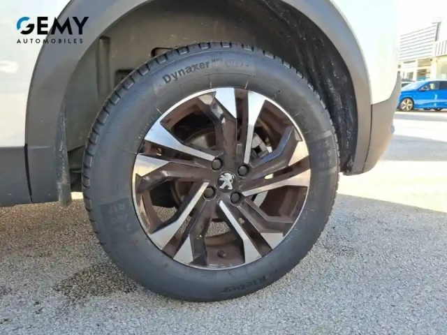 Peugeot 2008 puretech 130 s&amp;s bvm6 — photo 11