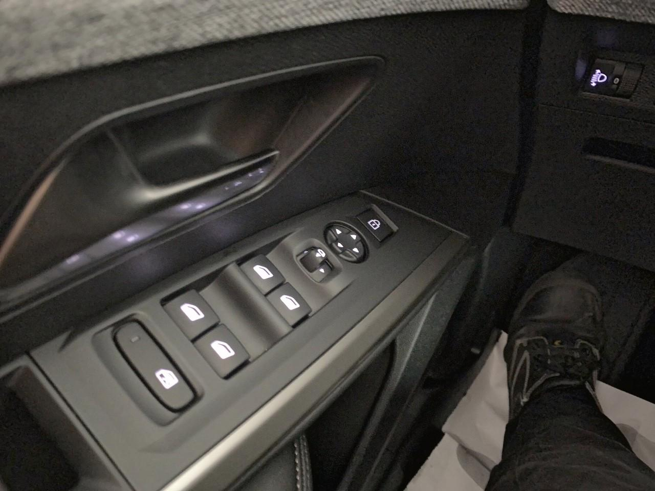 Peugeot 3008 electrique 210 ch 73 kwh allure — photo 20