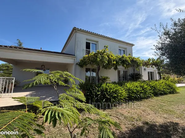 Maison 6 pièces 182 m²