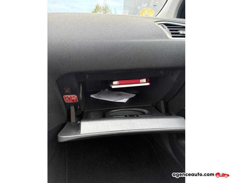 Citroën C4 HDi 90 Collection occasion - Diesel - 2012 - 280 000 km - 3 490 € - Yerville (Seine-Maritime) 992784415835 — photo 14