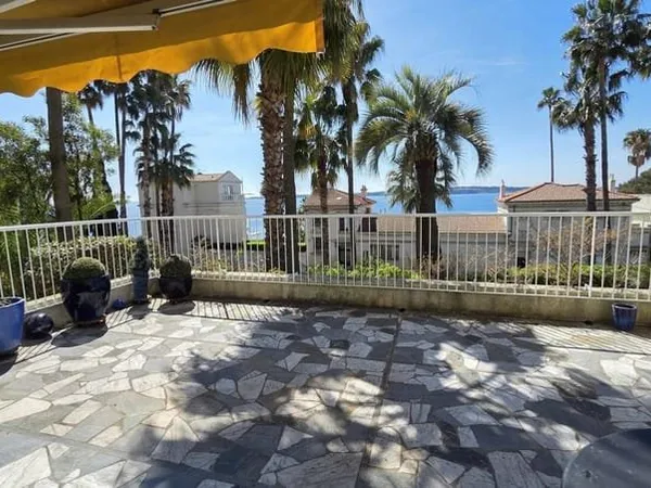 Appartement 4 pièces 144 m²