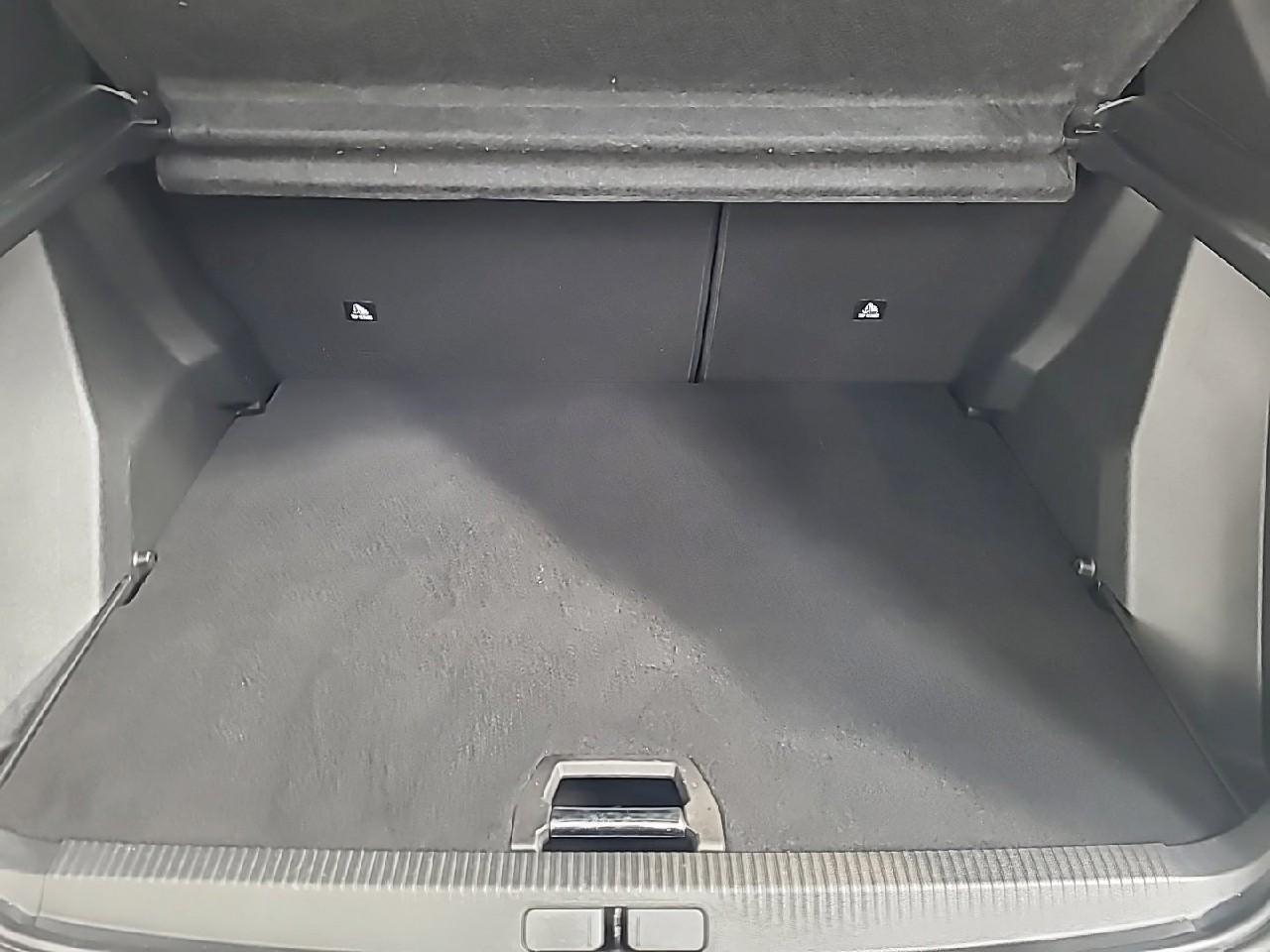 Peugeot 2008 electrique 136 ch allure — photo 14