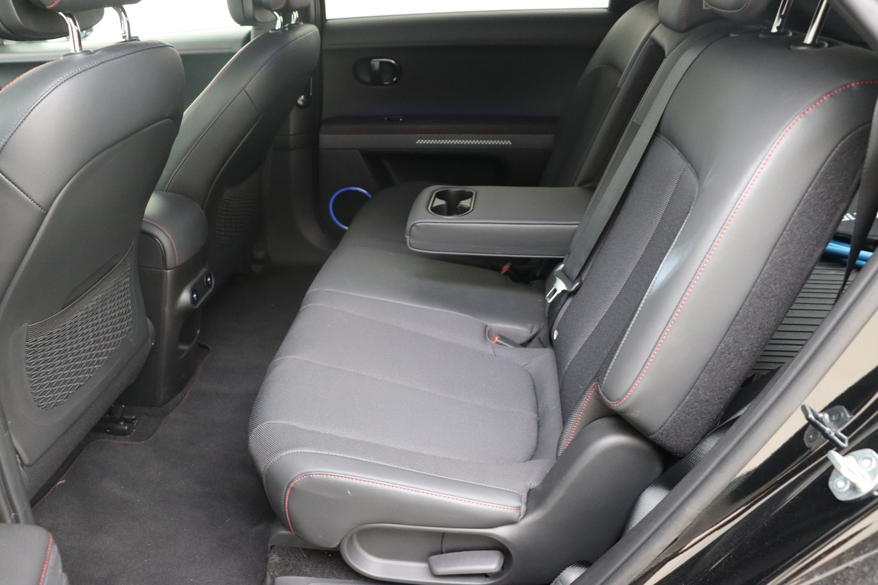 Hyundai Ioniq 5 — photo 15