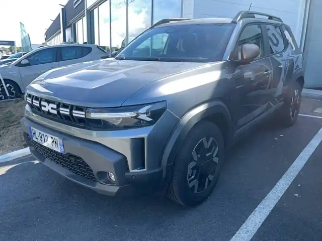 Dacia Duster hybrid 140