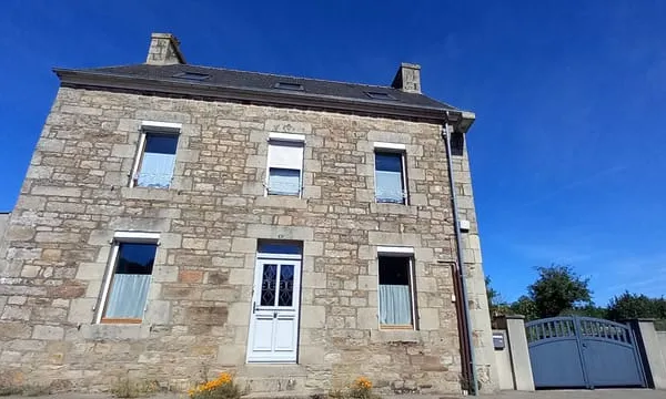 Maison Plesidy 6 pièce(s) 139 m2