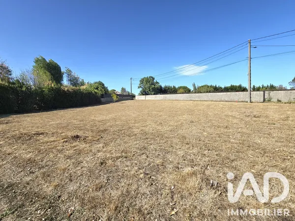 Terrain 1305 m²