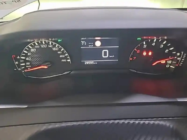 Peugeot 208 puretech 75 s&amp;s bvm5 — photo 10