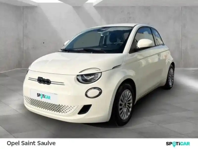 Fiat 500 e 95ch action