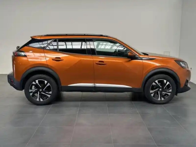 Peugeot 2008 1.2 130 roadtrip / gps / caméra / carplay — photo 4
