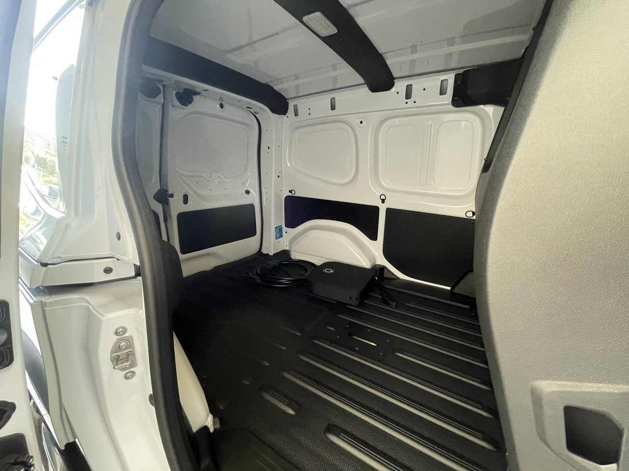 Mercedes eCITAN 90 KWH LONG — photo 13