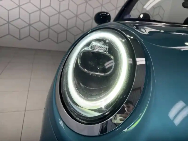 Mini Mini cabriolet cooper 136 ch bva7 — photo 20