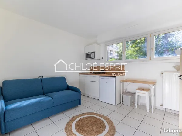 Studio 1 pièce 14 m²