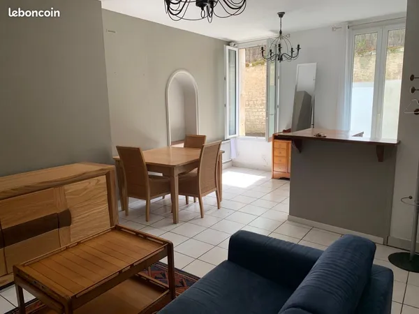 Loue T2 meublé centre ville niort