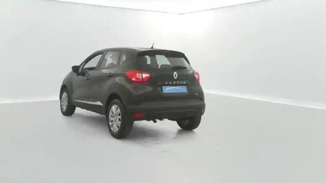 Renault Captur tce 90 energy — photo 12