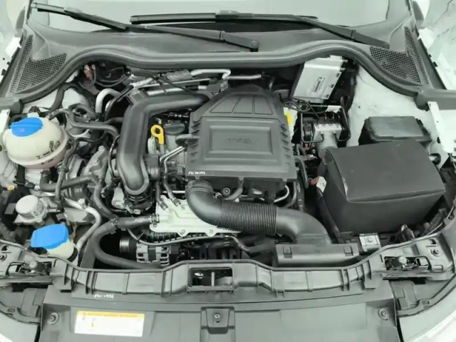 Audi A1 sportback 1.0 tfsi ultra 95 s line — photo 7