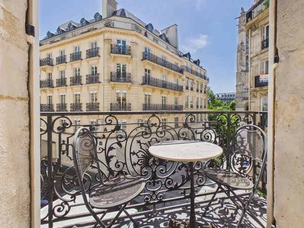 Vends Appartement familial avec balcon Paris 75004