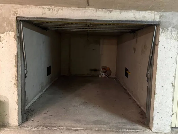 Parking 14 m²