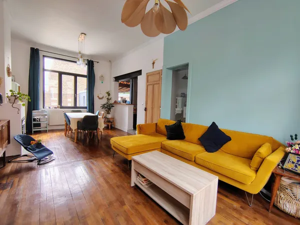 Vends maison semi-bourgeoise