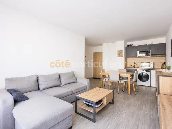 LES SORINIERES -- CENTRE-BOURG -- APPARTEMENT 2 PIÈCES -- 40 m² -- PLACE DE STATIONNEMENT