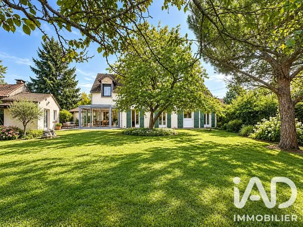 Maison 7 pièces 200 m²