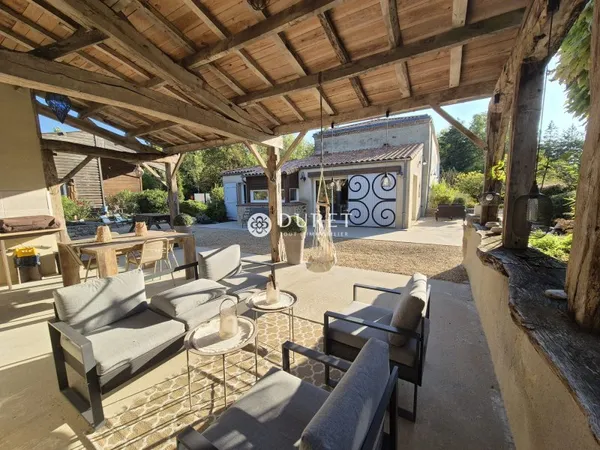 Maison 11 pièces 359 m²