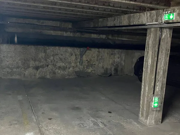 Parking 12 m²