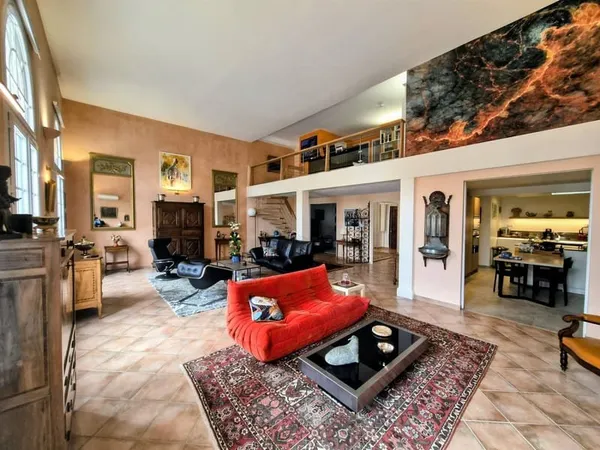 Hyères : Superbe duplex de 165m2 avec grande terrasse et vue panoramique mer et sur les îles..