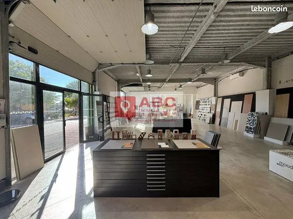 LOCAL D'ACTIVITE 398 m² SAINT AUNES