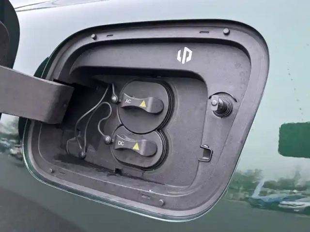 Leapmotor C10 69.9 kwh - 160 kw rwd — photo 12