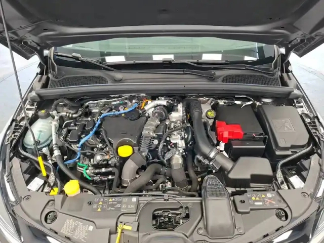Renault Clio blue dci 100 ch gsr2 — photo 13