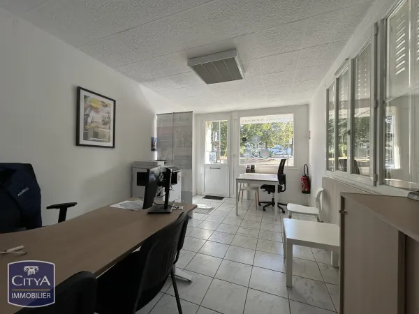 Local commercial 49 m²