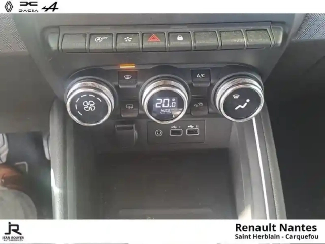 Renault Clio eco-g gpl 100ch techno — photo 12