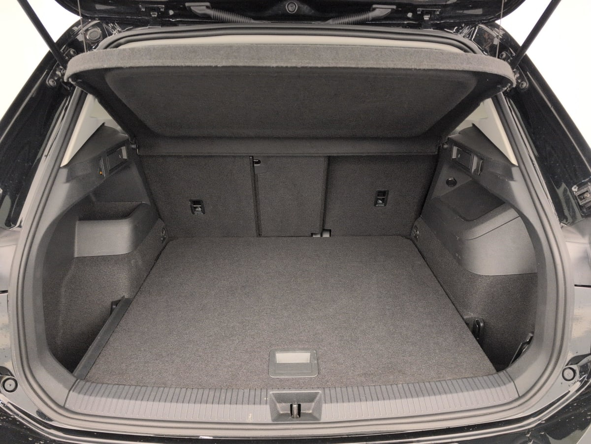 Volkswagen Tiguan — photo 11