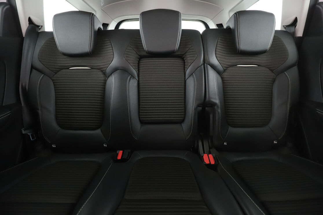 Renault Grand Scenic 1.3 TCe Bose Edition EDC — photo 14